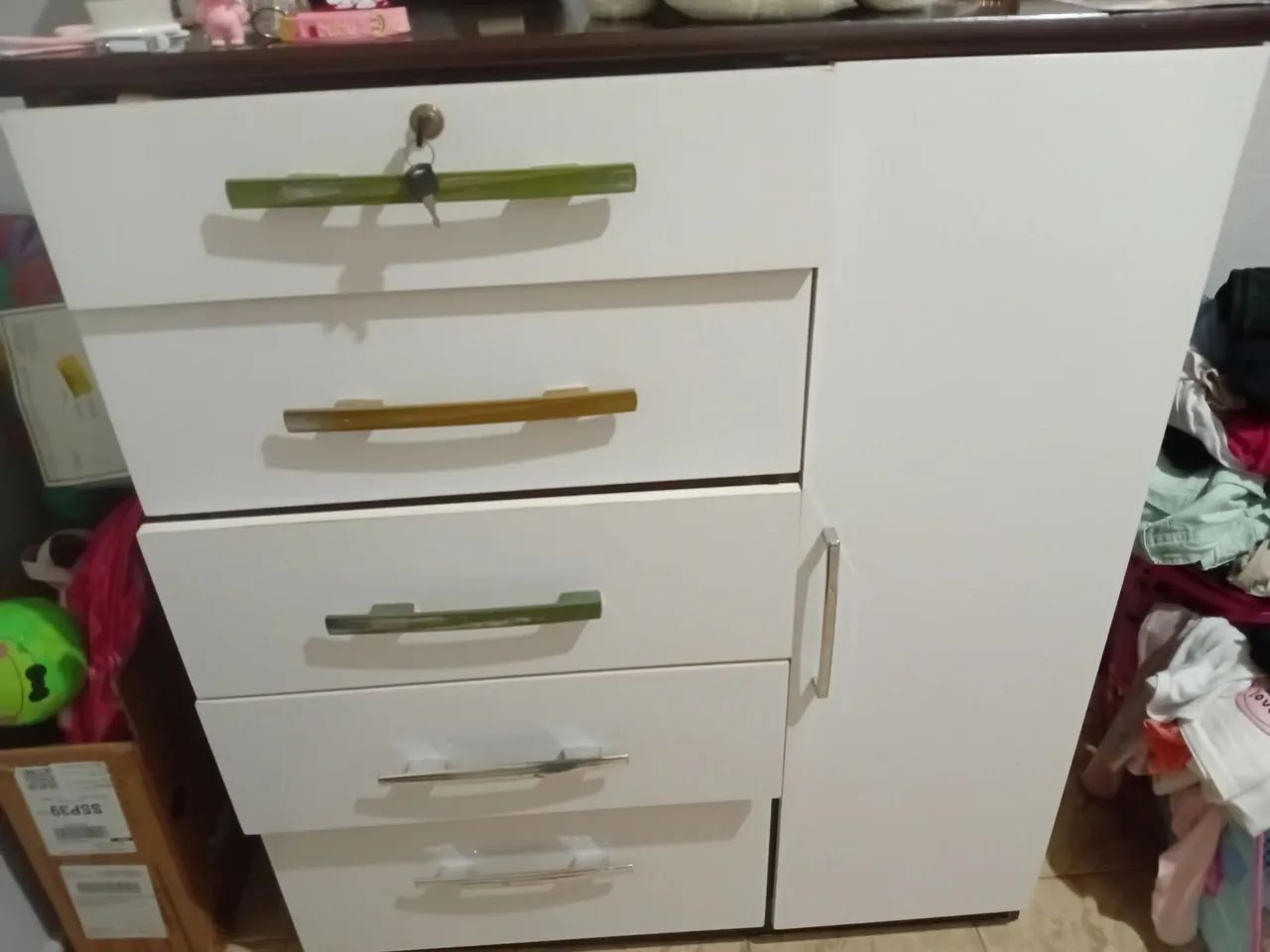 Cômoda usada