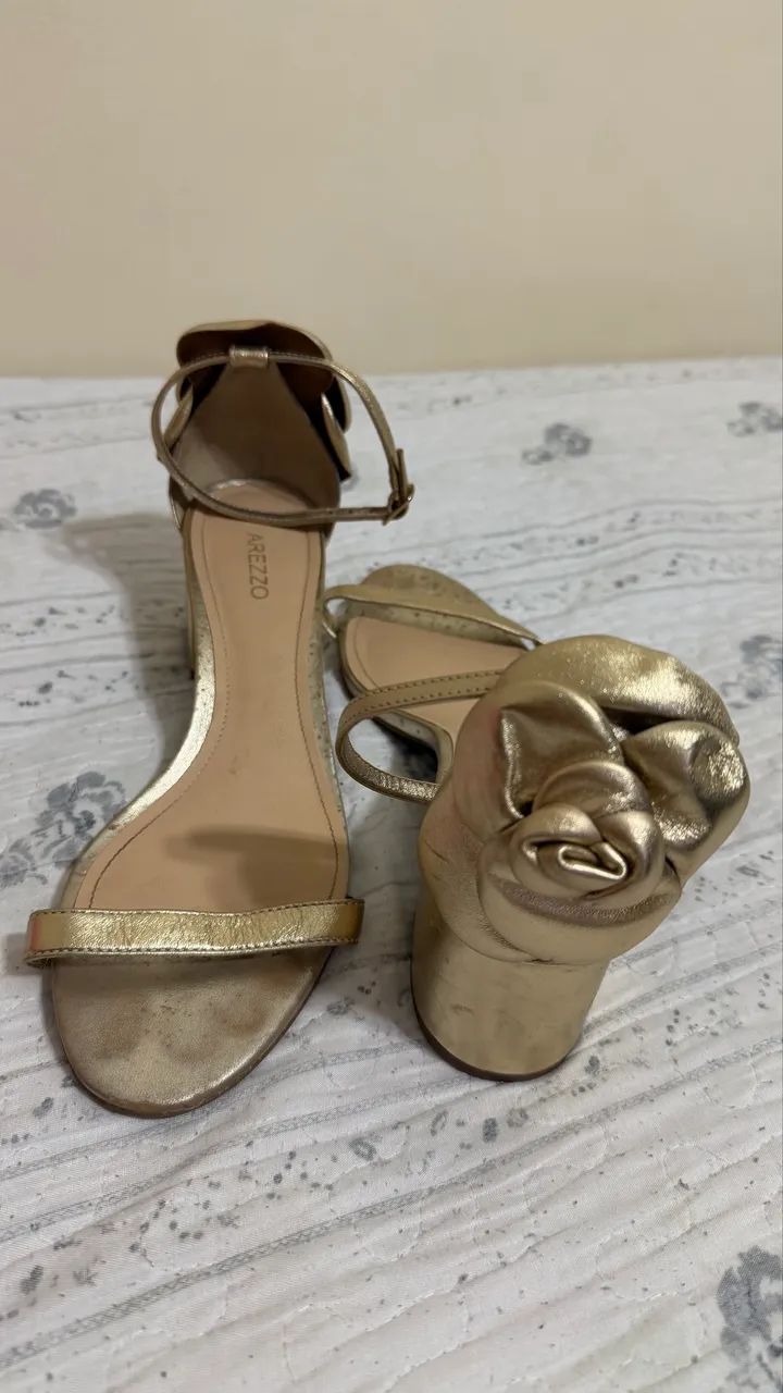 Sandália Arezzo 38