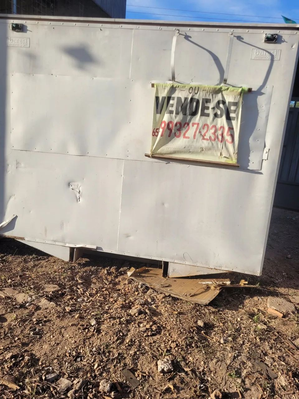 BAÚ e CONTAINER (4x2,30x1,80) - Foto 2