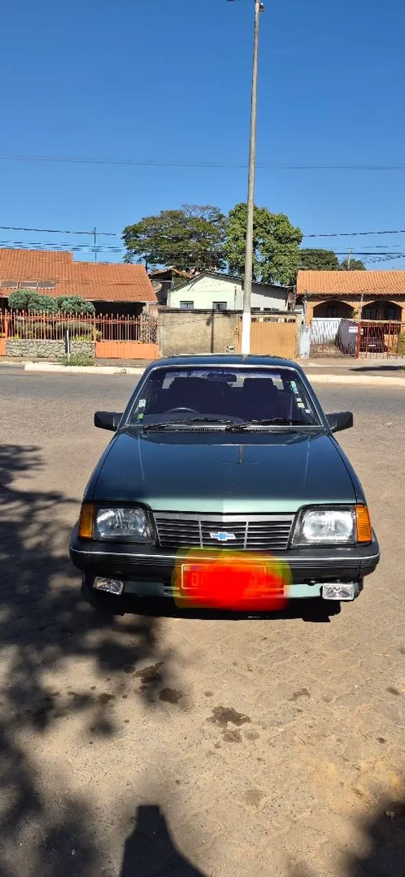 Chevrolet Monza GL 2.0 Efi/sl/l/650/club/barc.2e4p (álcool) 1987