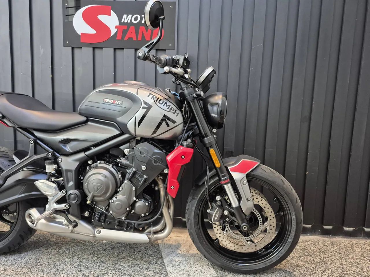 Triumph Trident 660 660 cc  - Foto 4