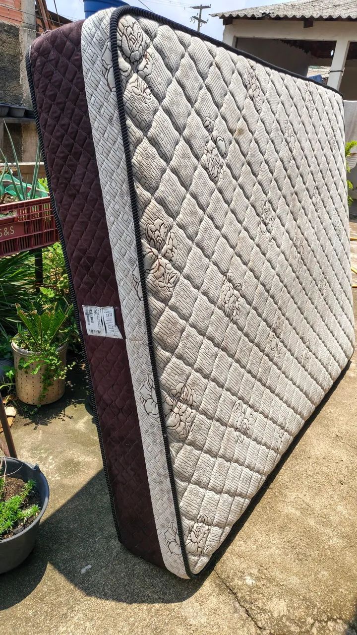 Cama boa usada para vender 