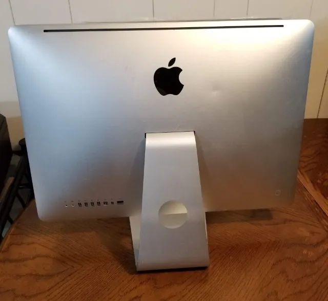 Apple iMac 21.5" (2011) - Intel Core i5 (LEIA A DESCRIÇÃO) - Foto 2