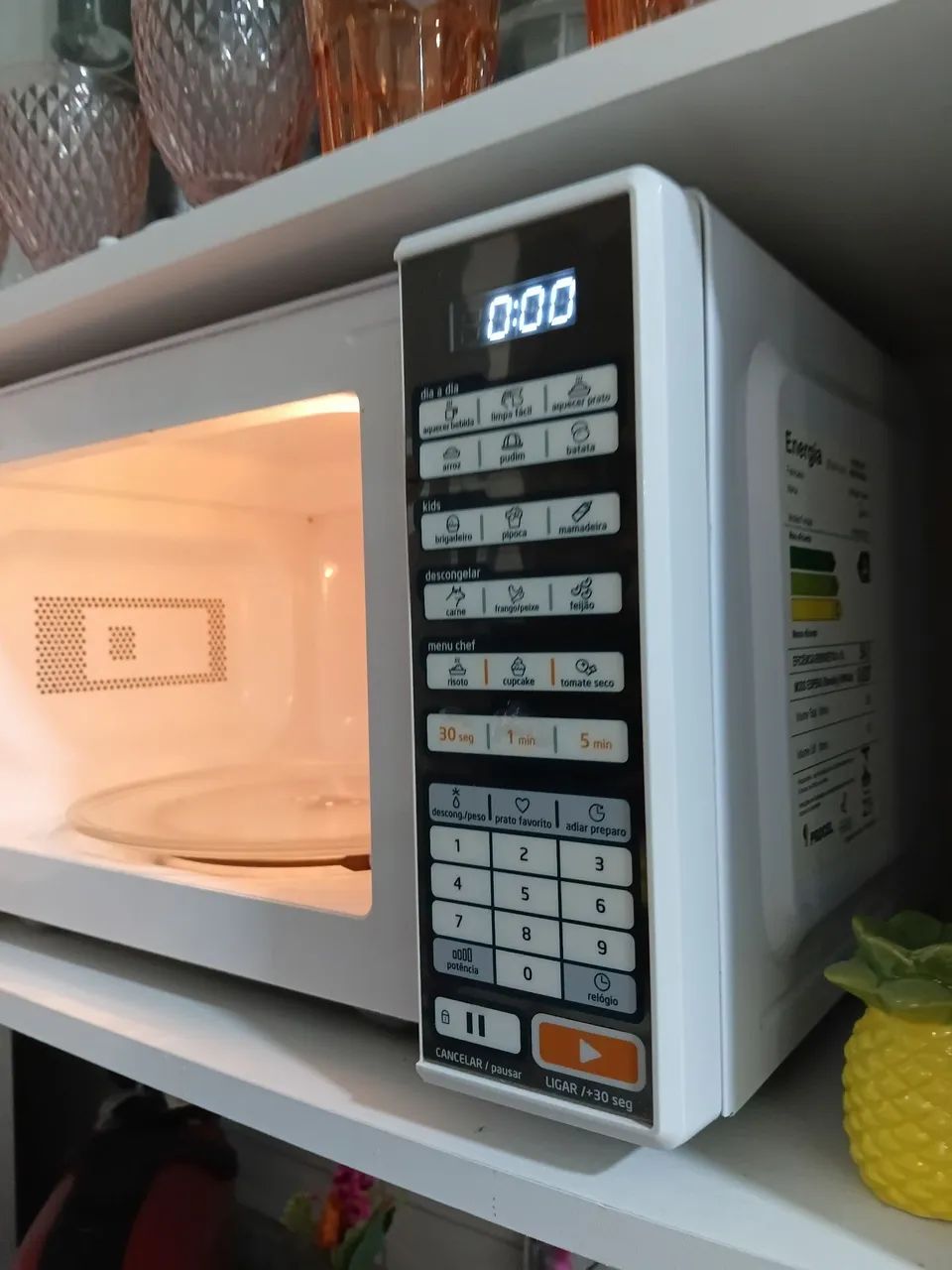 MICROONDAS BRANCO 21 LITROS COM FRENTE ESPELHADA  - Foto 3