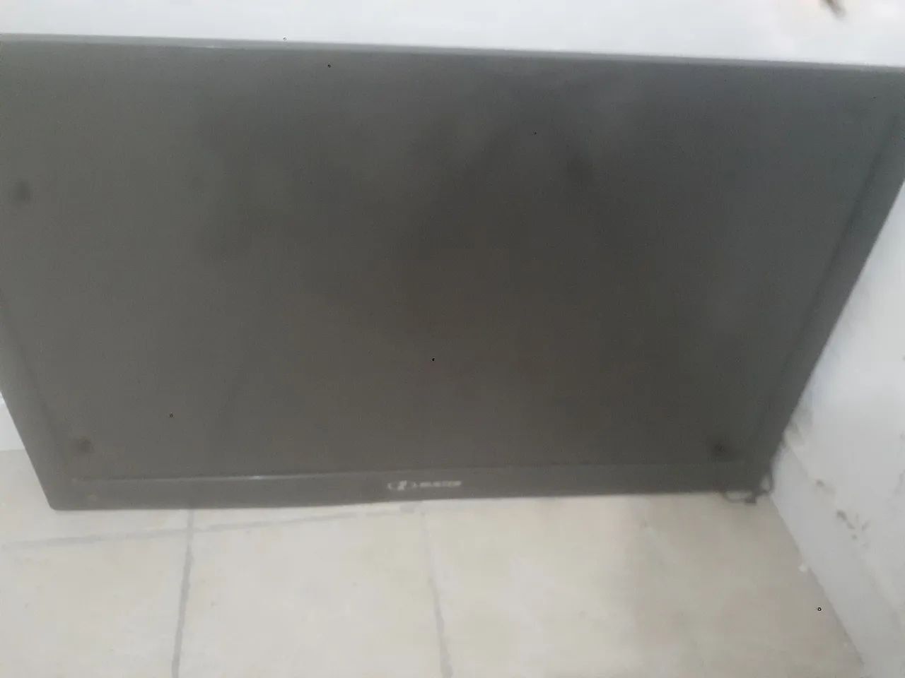 Televisão de Led 42 polegadas HBUSTER NÃO É WIFI - Foto 2