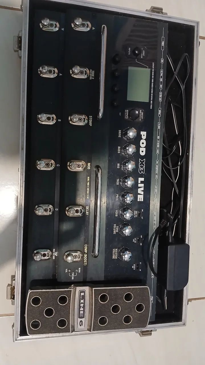 Pedaleira POD X3 Live + case. Bem conservada. - Foto 3