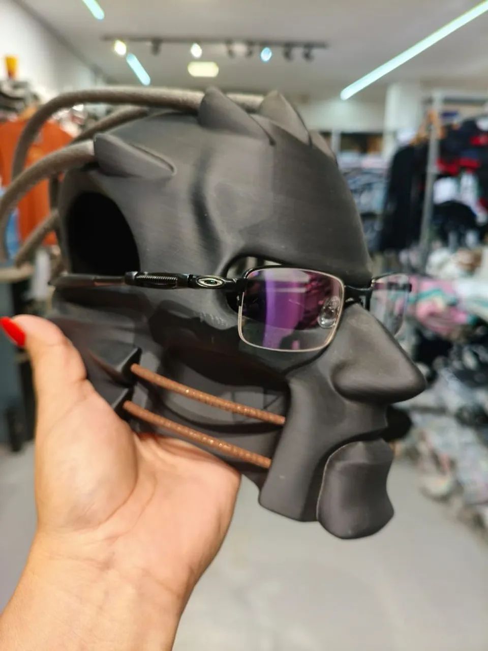 Lupas de descanso da Oakley com proteção UV nas lentes  - Foto 4
