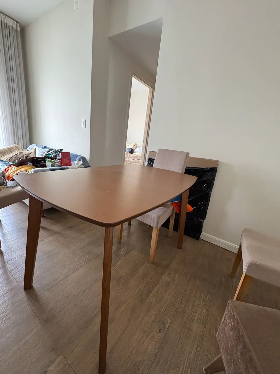 Mesa de Jantar + 4 Cadeiras Estofadas - Ótimo Estado - Foto 3