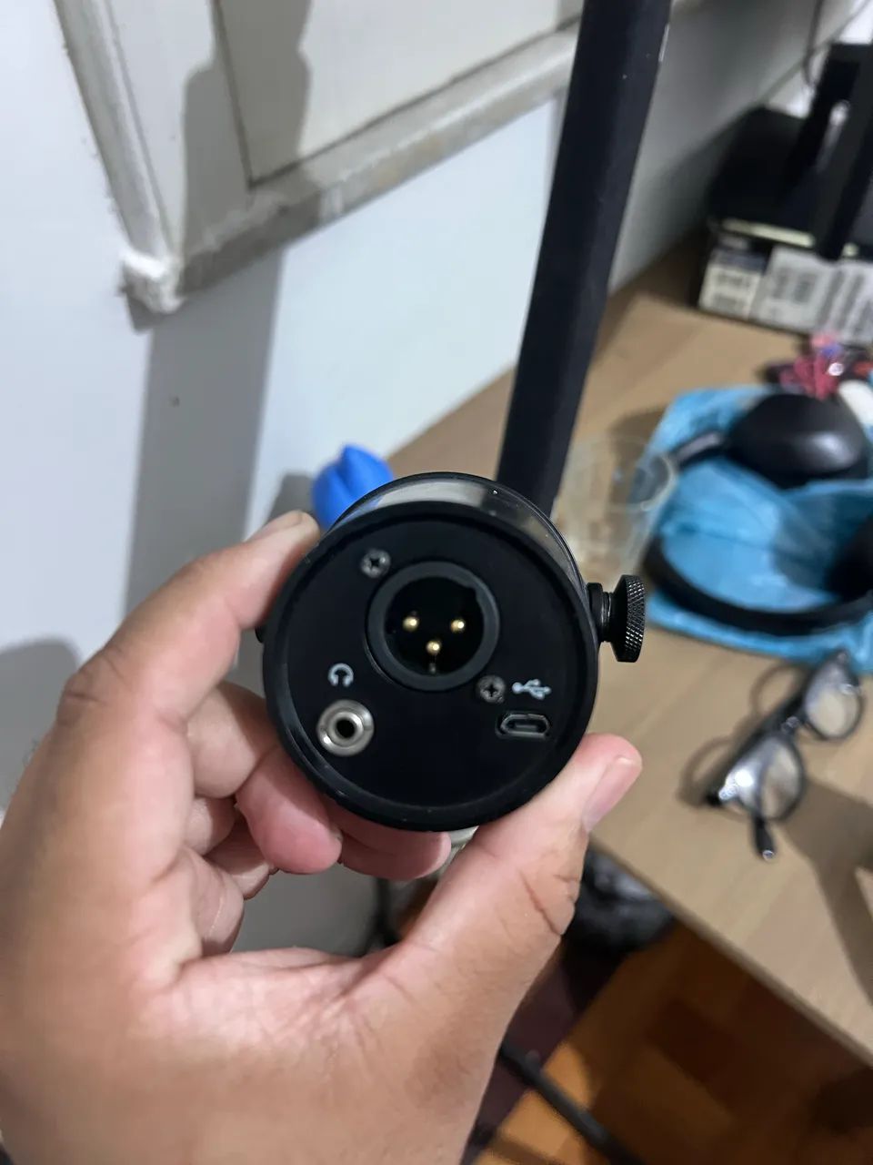 Microfone SHURE Podcast + Braço Rhode + XLR - Foto 3