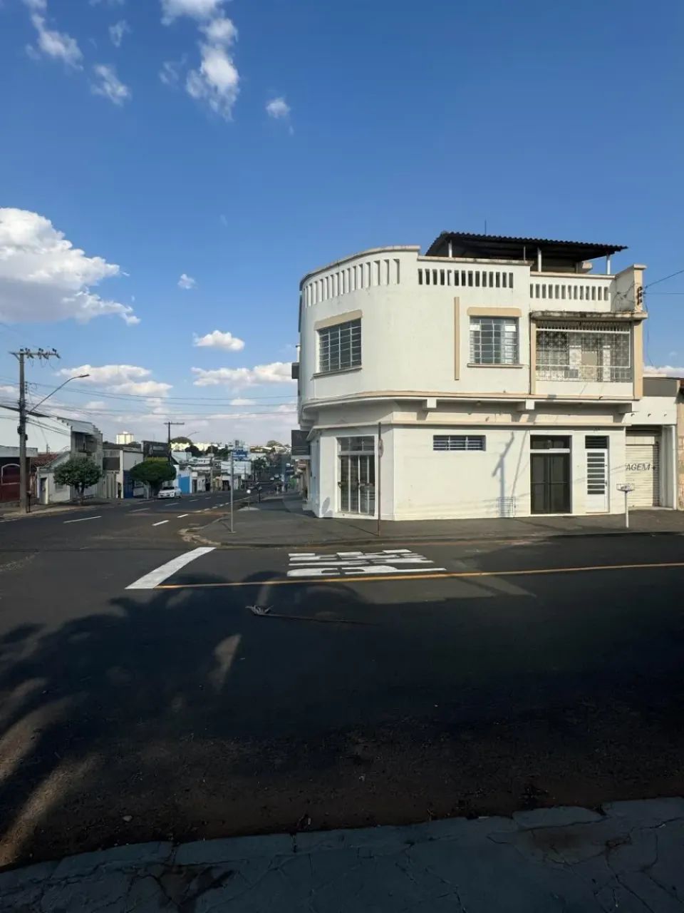 Sobrado Comercial de Esquina no Centro de Araguari - Foto 4