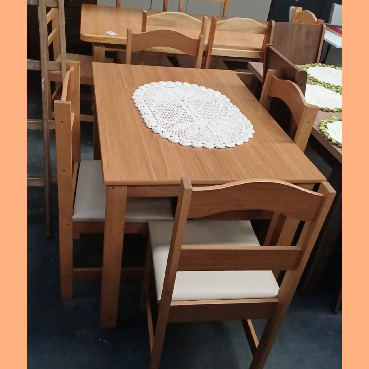 Mesa com 4 cadeiras - entregamos hoje 