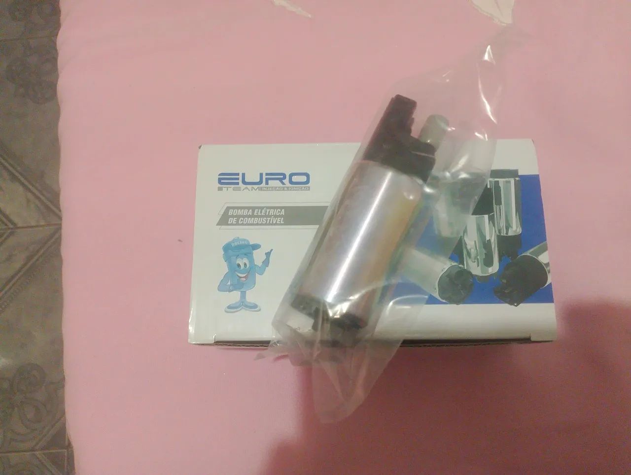 Bomba de combustível universal 