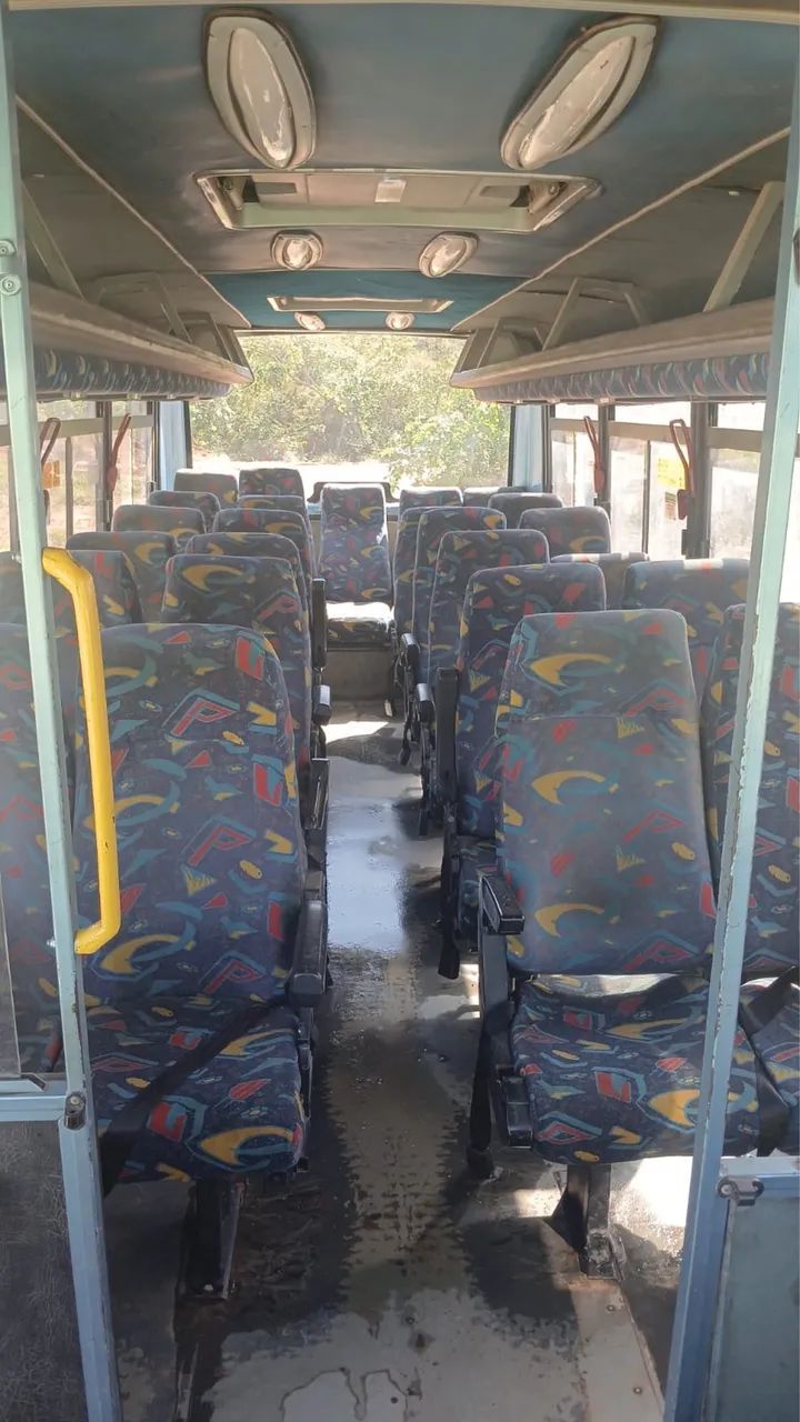 Micro ônibus Mercedes Bomba ano 99 com 25 lugares  - Foto 3