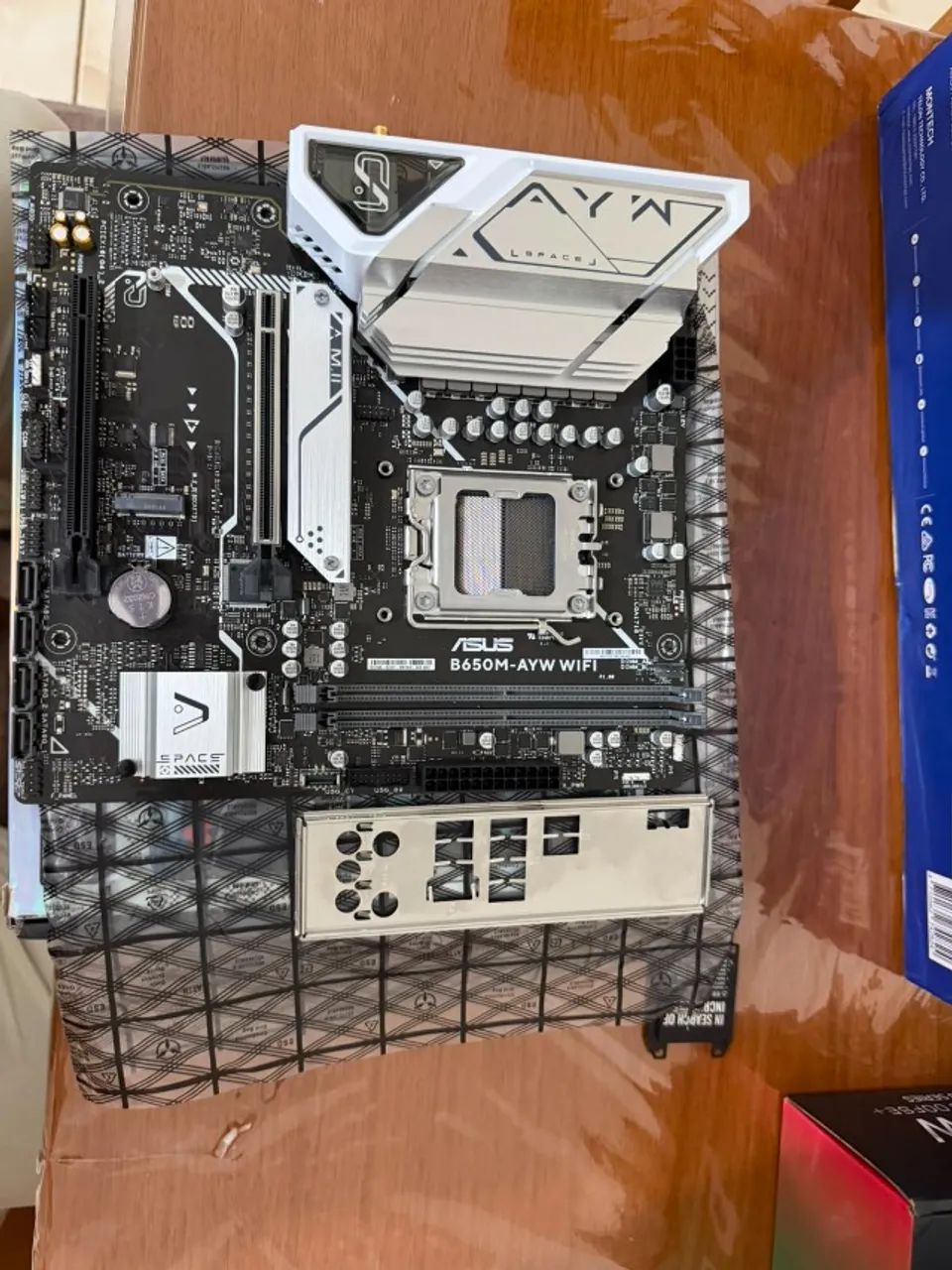 Placa Mãe Asus B650M AYW WI-FI - Foto 3