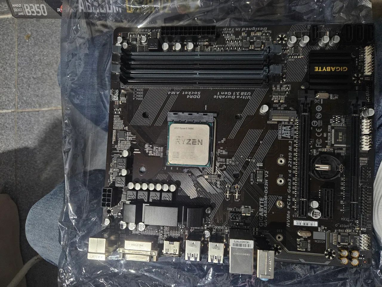 Kit Ryzen 5 AB350M GIGABYTE  - Foto 2