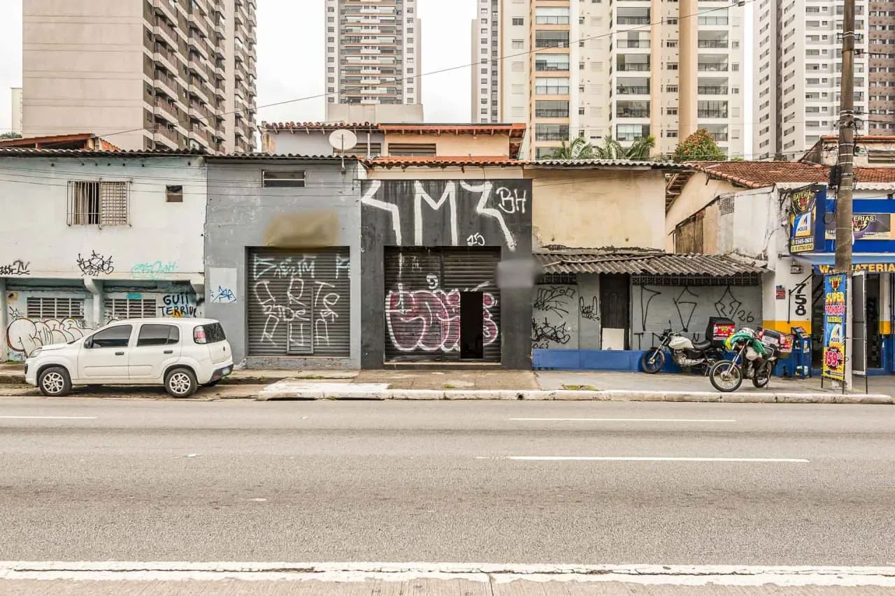 Loja na Avenida Vereador João de Luca, 764  60 m²