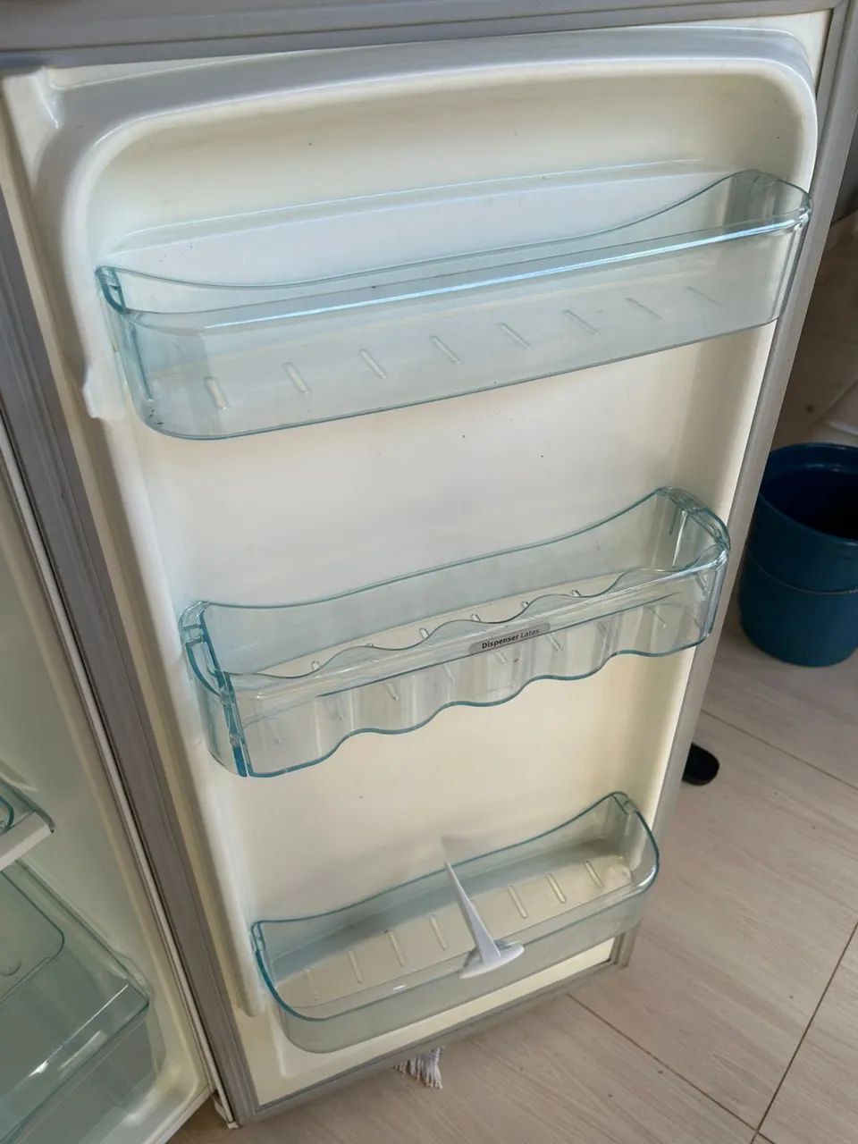 GELADEIRA ELECTROLUX FROST FREE LEIA A DESCRIÇÃO  - Foto 5