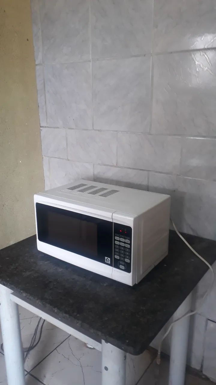 Microondas Home Leader  20 litros funcionando perfeitamente  - Foto 2