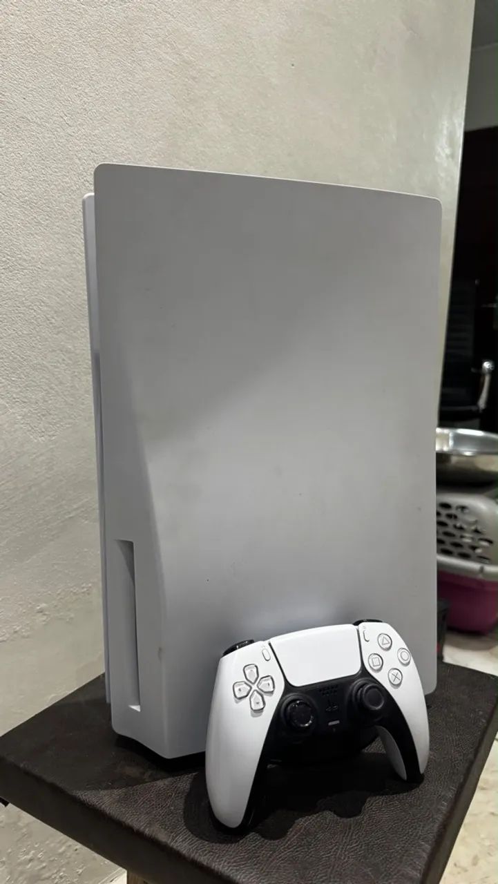 PS5 Em ótimo estado com Dois controles DUALSENSE  - Foto 2