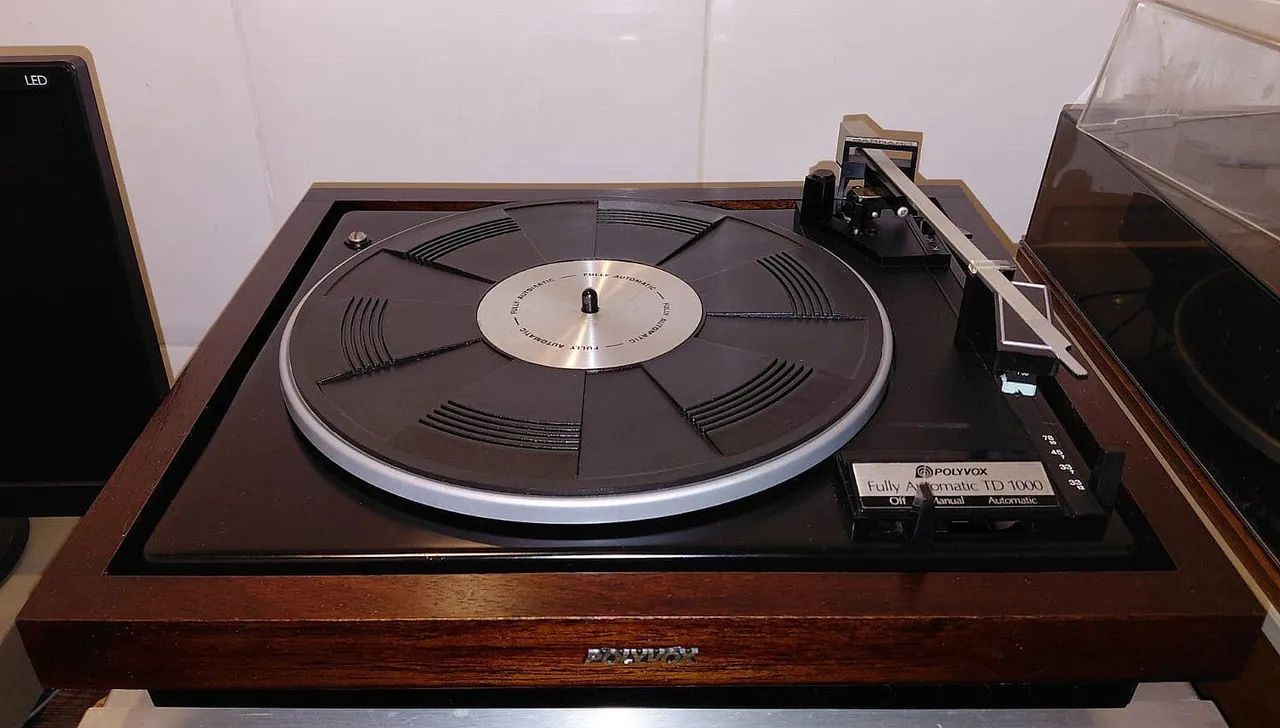 Título:  Toca Disco Vitrola Polyvox Td 1000/garrard - Foto 2
