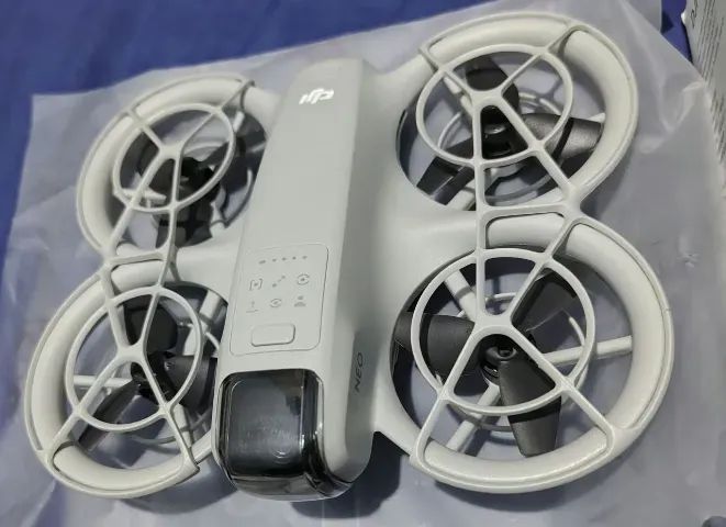 Drone DJI neo com caixa, controle e 2 baterias - Foto 2