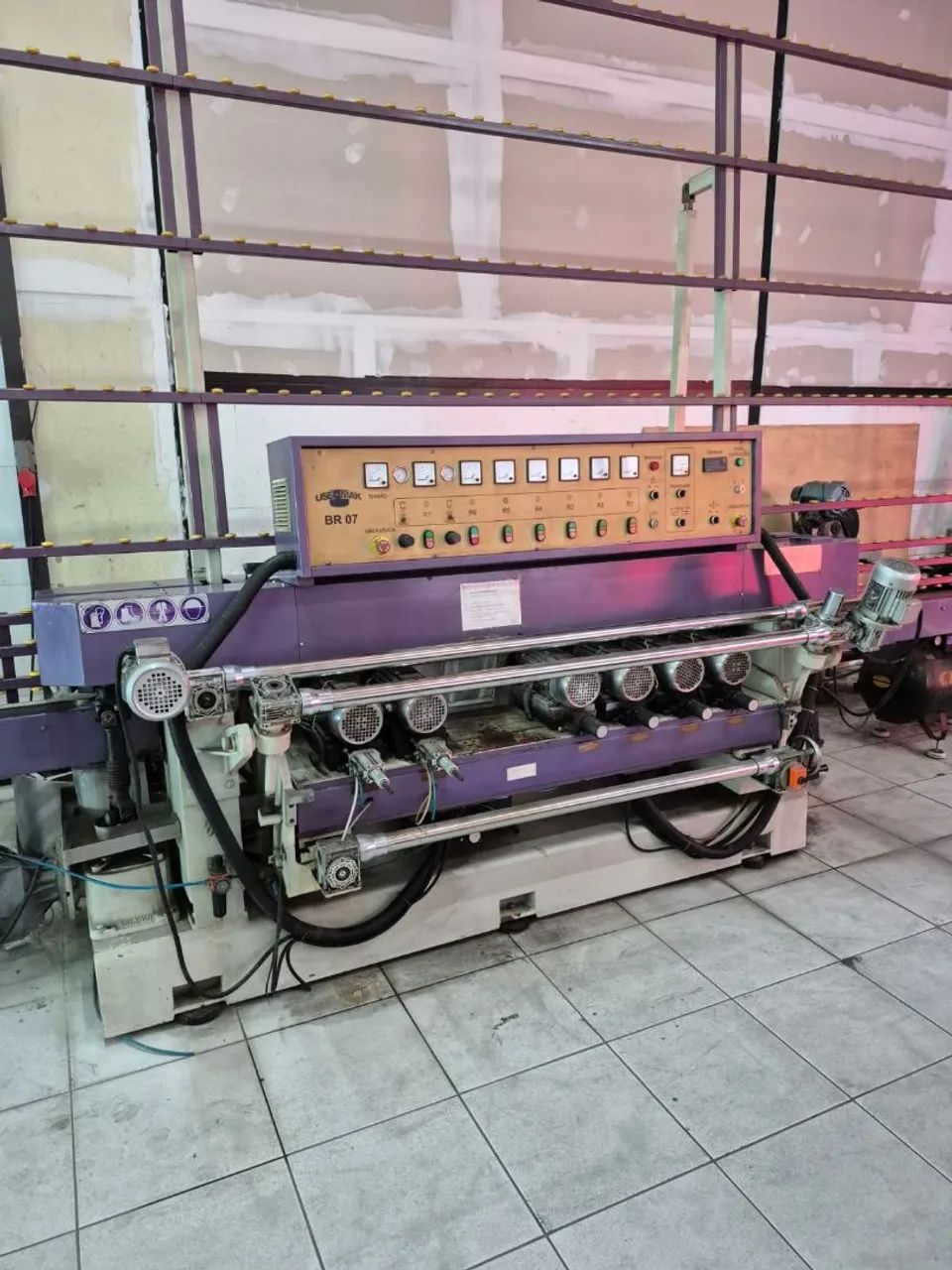 Máquina Biseladora de Vidros
