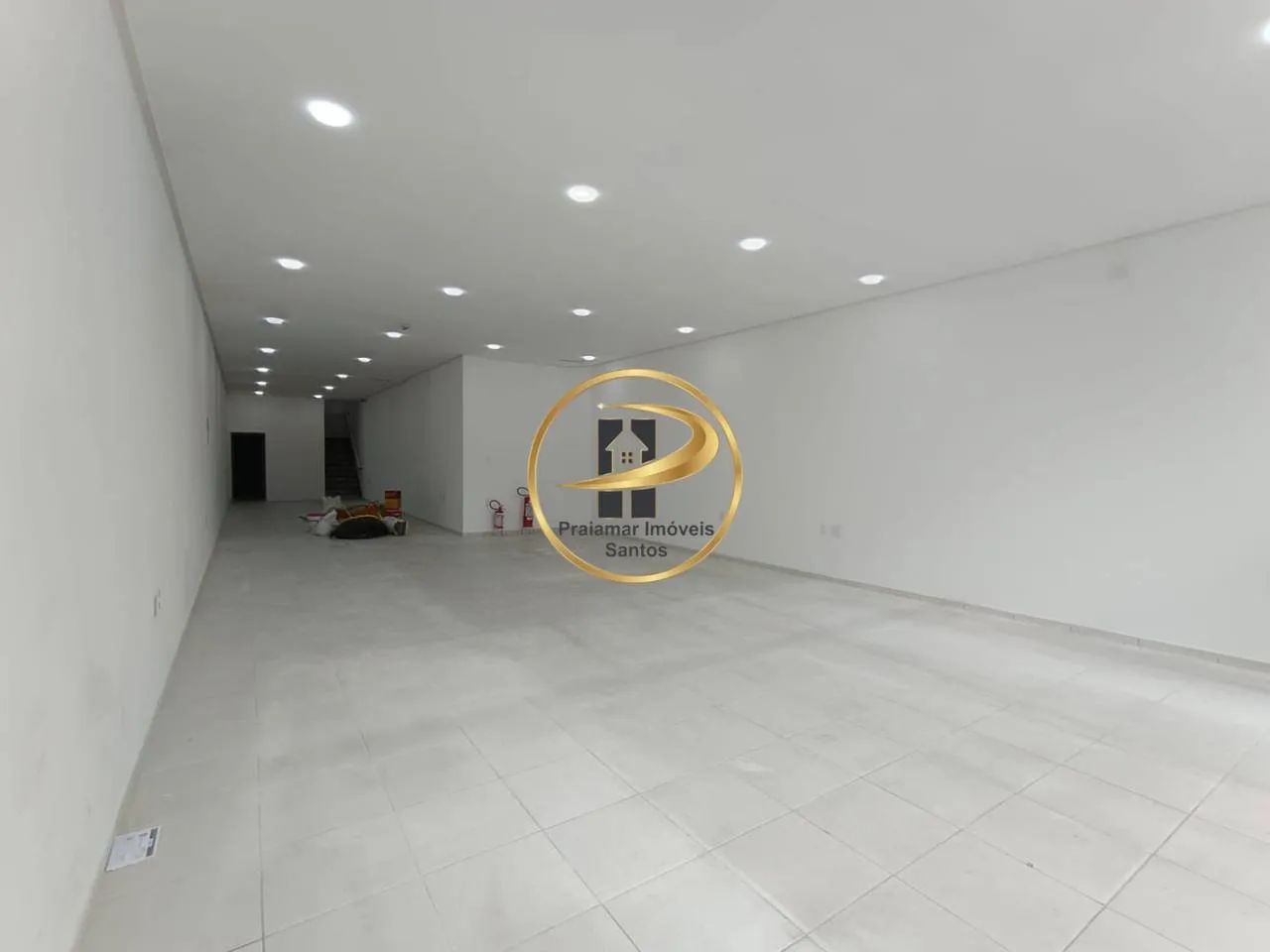 Loja Comercial à Venda 3 Pavimentos e 3 Vagas de Garagem - Foto 3