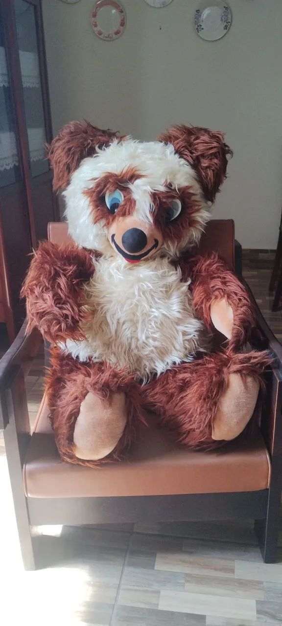 Urso de pelúcia antigo. Década de 90. 