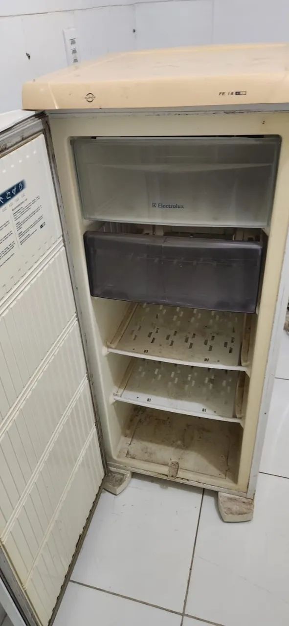 FREEZER VERTICAL 220V - Foto 2