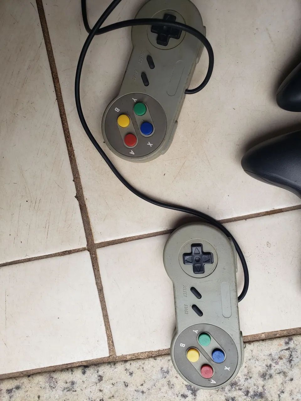 Vendo controle de Xbox e  de super Nintendo  - Foto 4