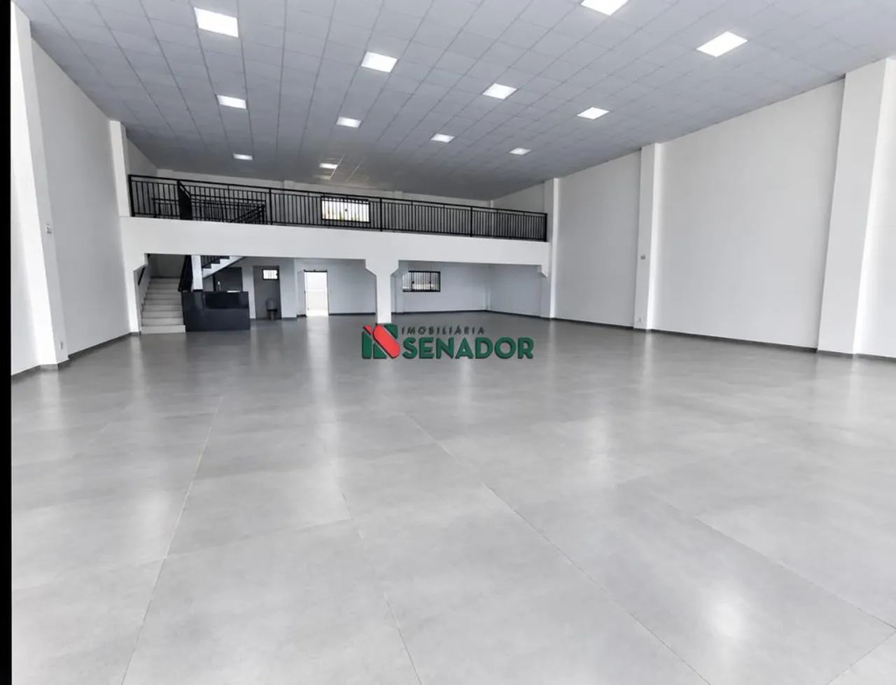 Barracão à venda em Londrina, Centro, com 350 m² - Foto 3