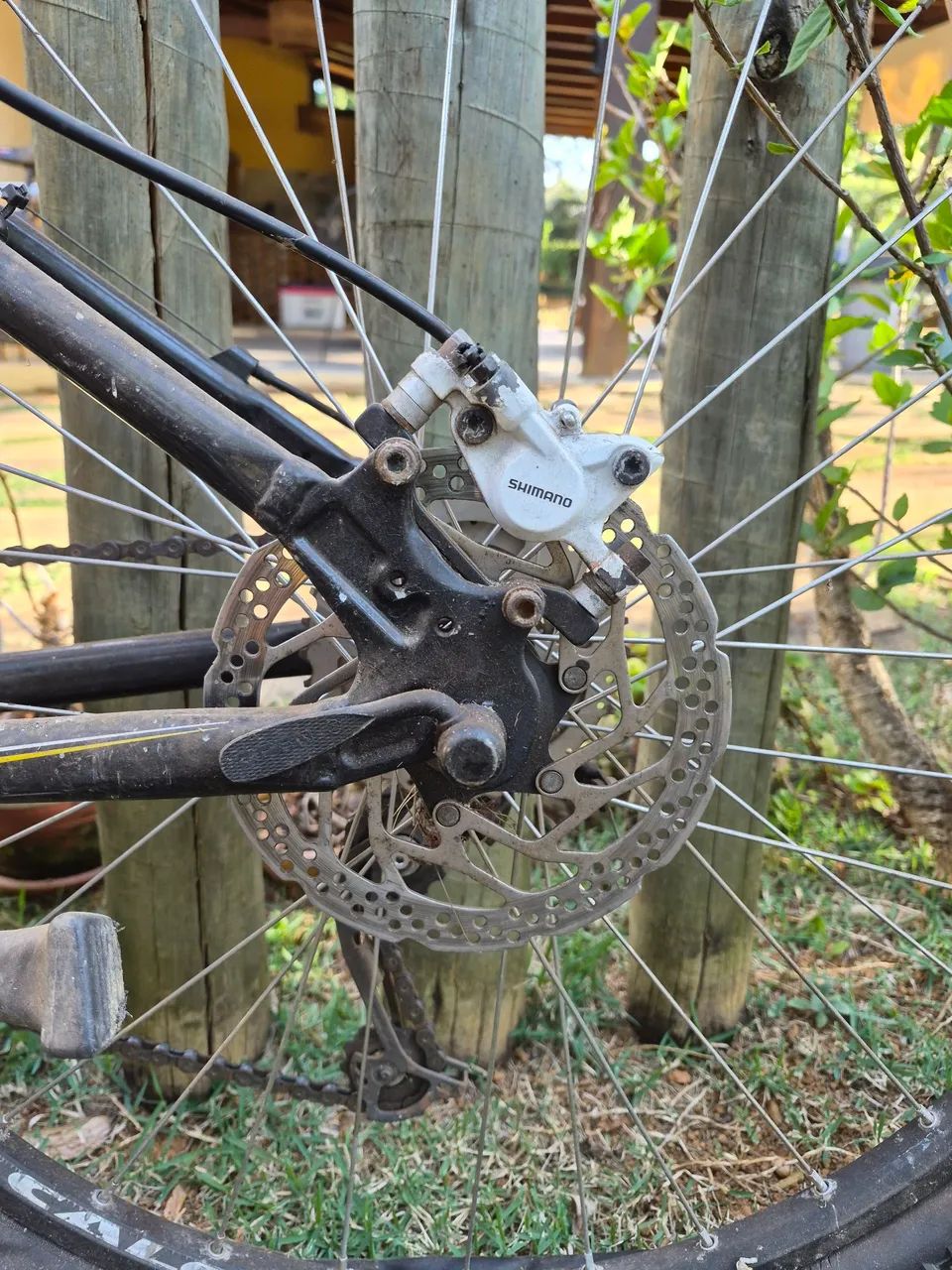 Bicicleta Mérida câmbio shimano Deore de 27V - Foto 2