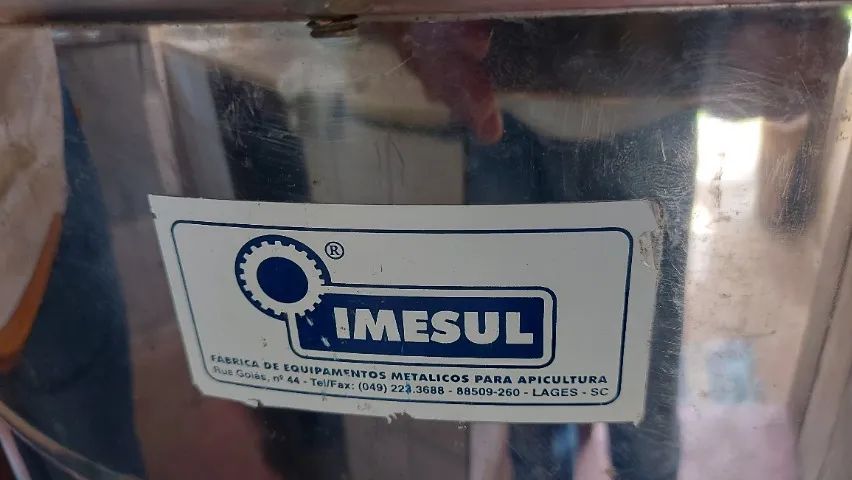 Um apiario completo  - Foto 3