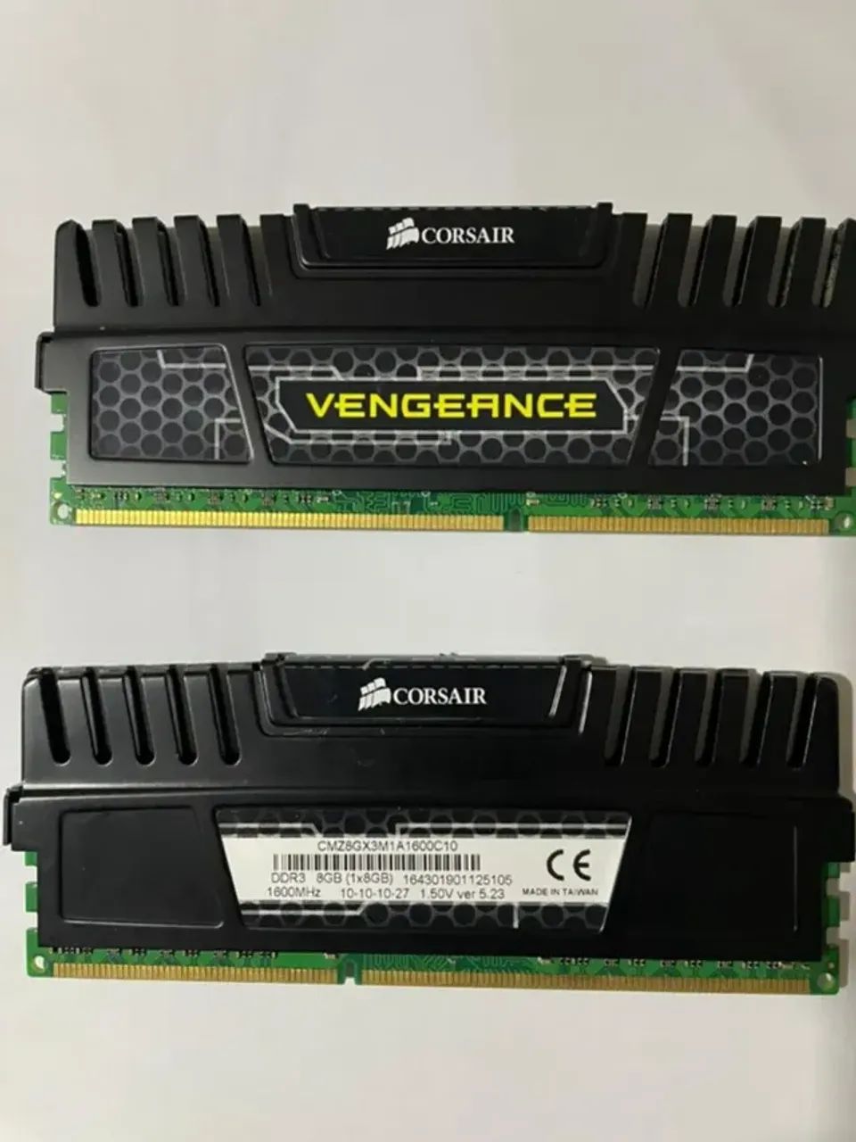MEMÓRIA CORSAIR VENGEANCE 2X8GB - Foto 2