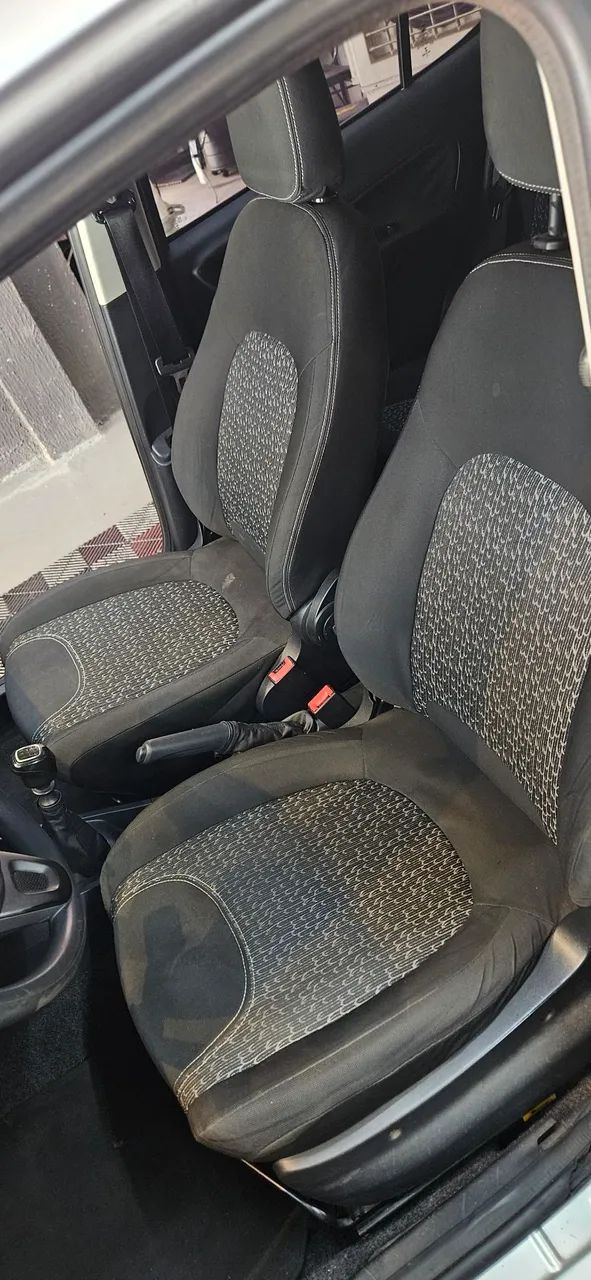 Fiat Uno Evolution 1.4 Fire Flex 8V 5P 2015 - Foto 5