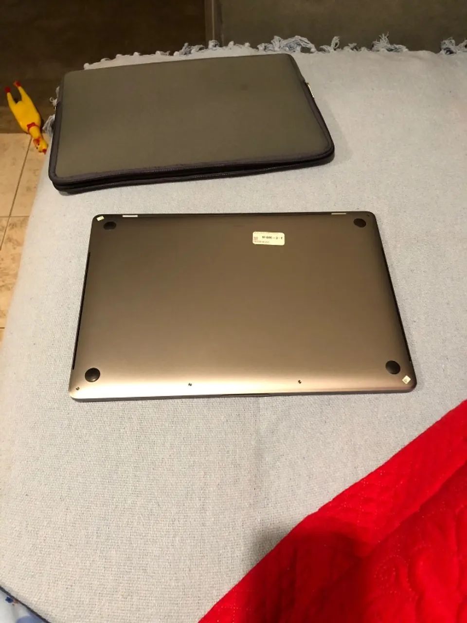MacBook Pro 2019/256GB/8GB 美品 Apple MacBook Pro 2019 Intel Core i5 1.4GHz, 8GB, SSD 256GB, Touch