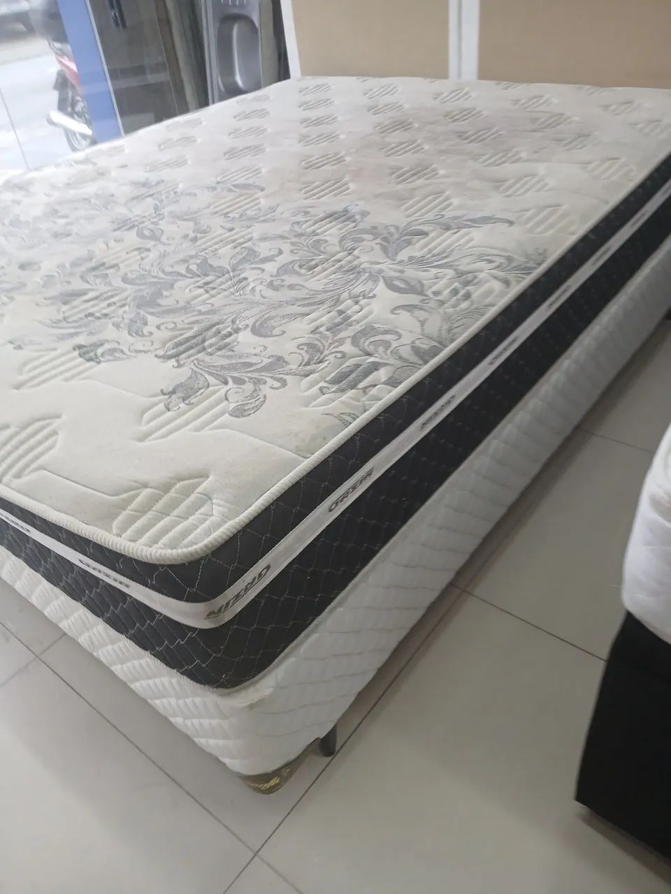 Linda cama queem size de casal ( $$ 700 ) * - Foto 2