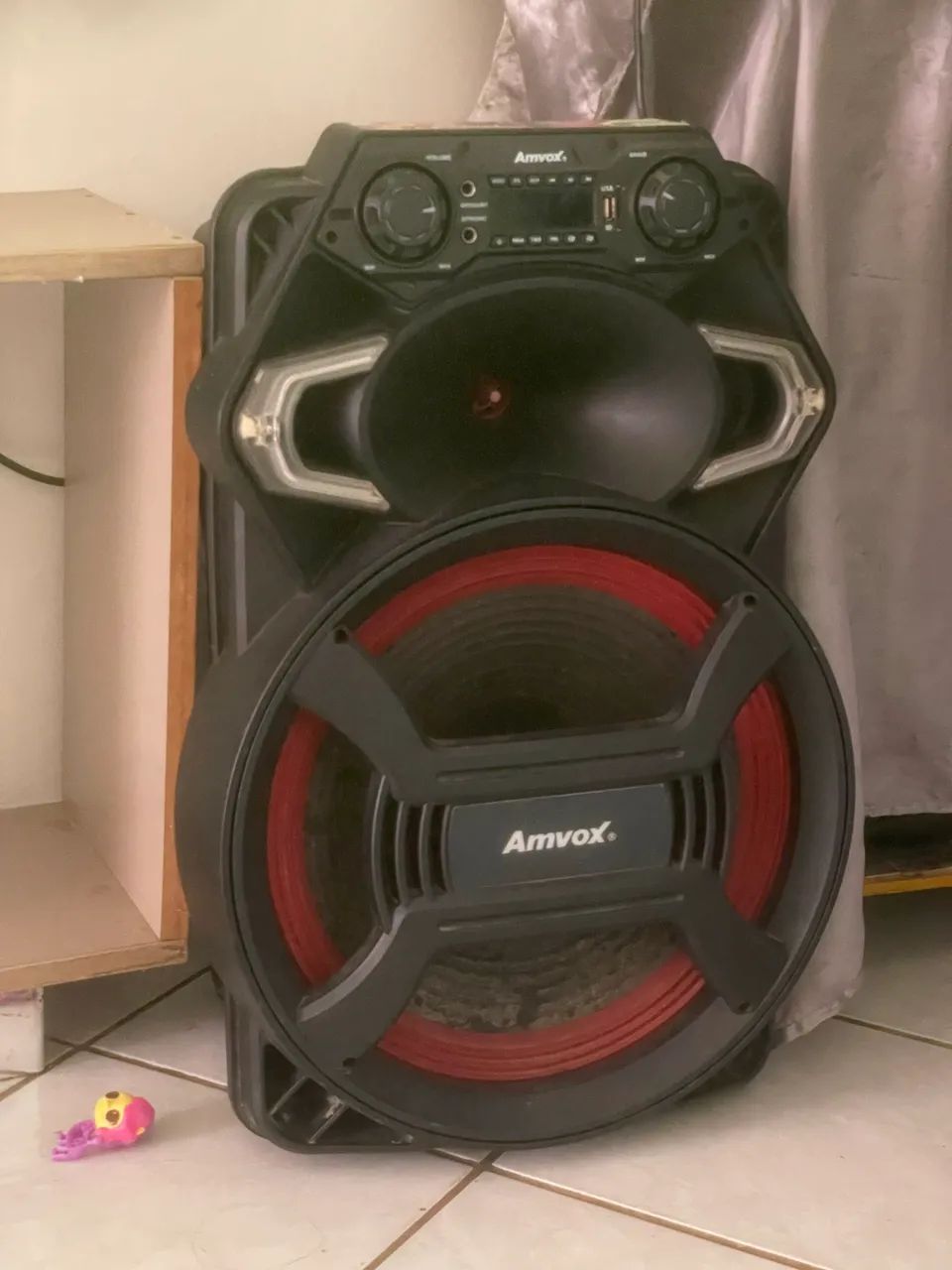 Caixa de som amplificada 850 watts