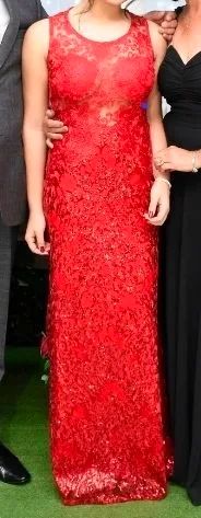 Vestido de festa vinho