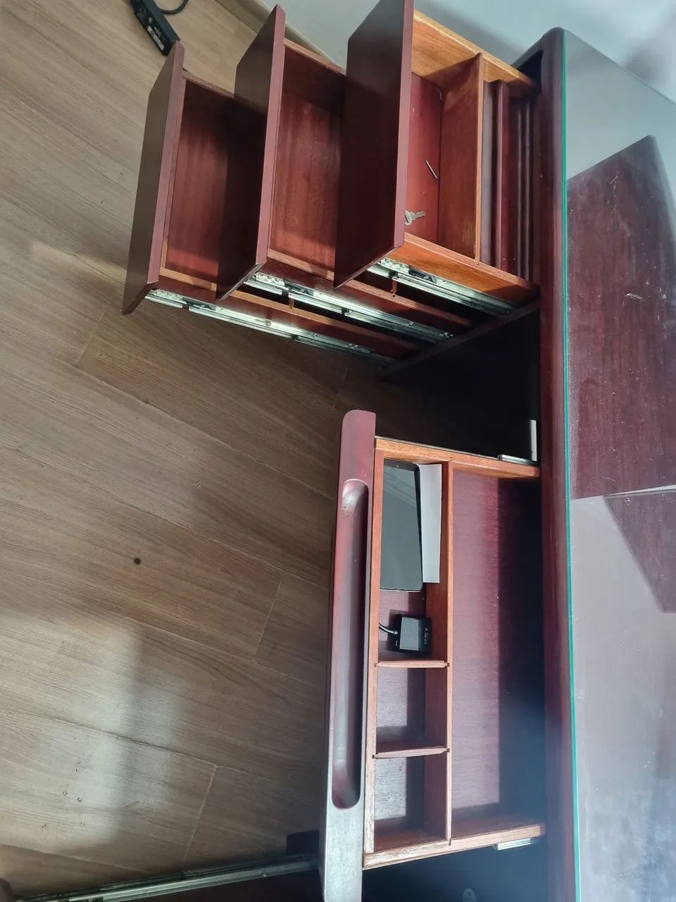 Mesa de escritório com vidro 6 gavetas, de luxo - Foto 3