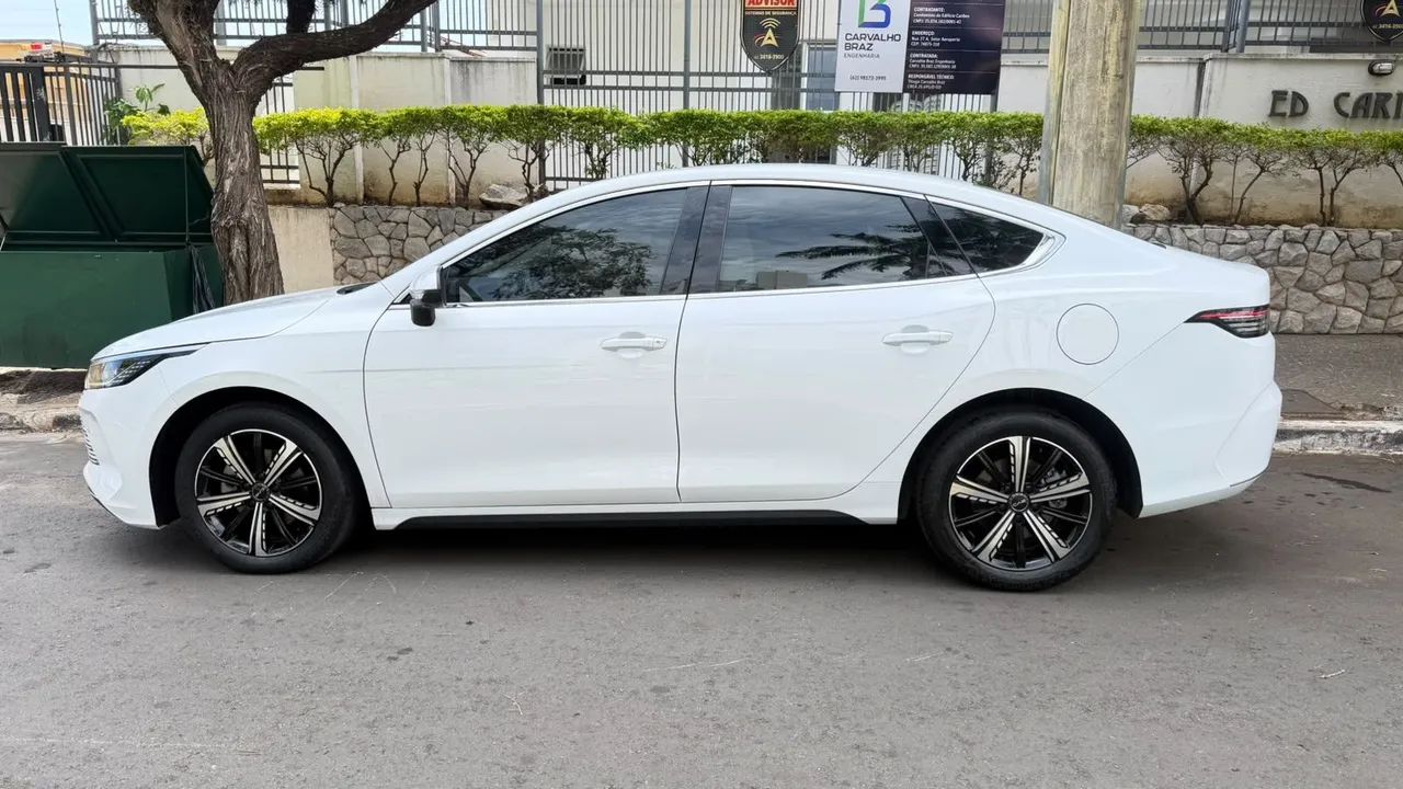 BYD King King GS 1.5 16V Aut. (Hibrido) 2025