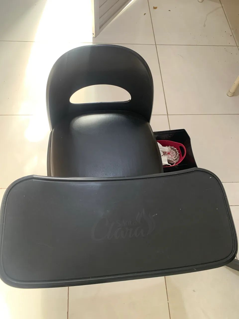 Cadeira para manicure com rodinha e gaveta embutida  - Foto 2