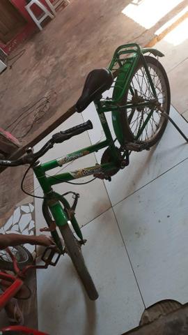 Bicicleta de criança para 5 , 6 , 7 anos