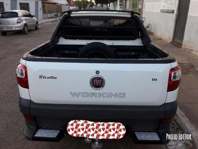 Fiat Strada 1.4 13/14 Cabine Dupla 3 Portas Working - Foto 2