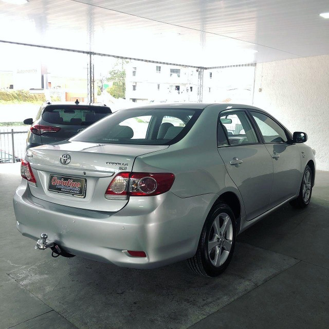 Toyota Corolla GLI 1.8 Automatico 2014 - Foto 6
