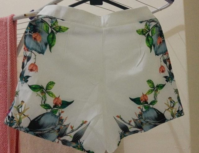 short florido feminino cintura alta