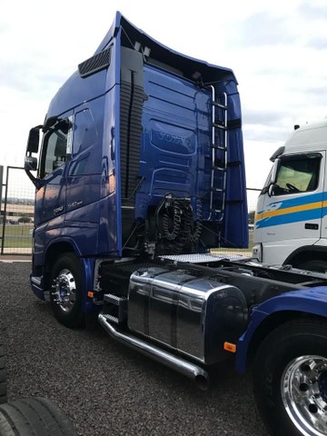 CAMINHÃO VOLVO FH 540 6X4 ANO 2019/20