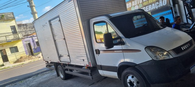 IVECO 70C16HD SUPER CONSERVADO.