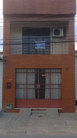 Casa na rua Cabo Reis