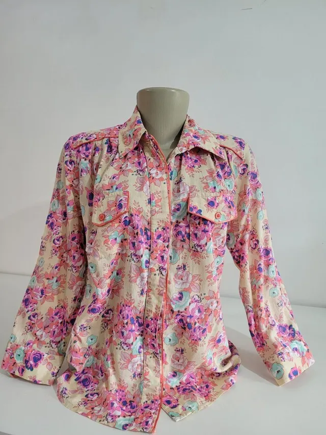 Camisa feminina marca Squalle